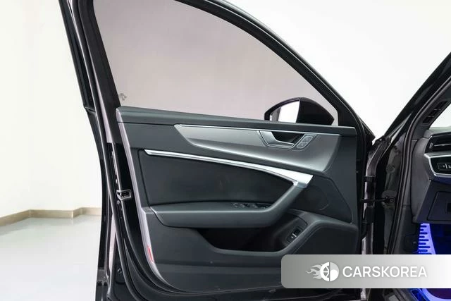 Audi A6L id 4333299 из Китая 10