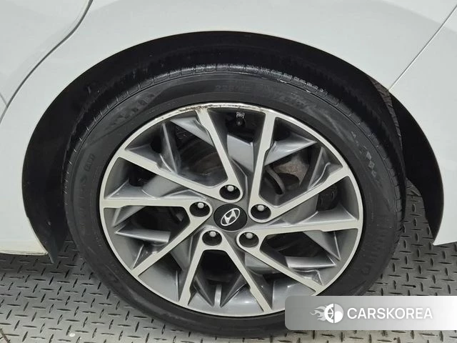 Hyundai The New Avante AD id 4397460 из Кореи 10