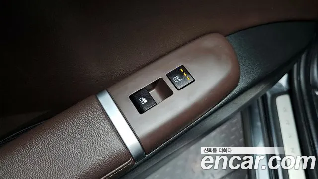 Hyundai Grandeur (GN7) id 2832280 из Кореи 10