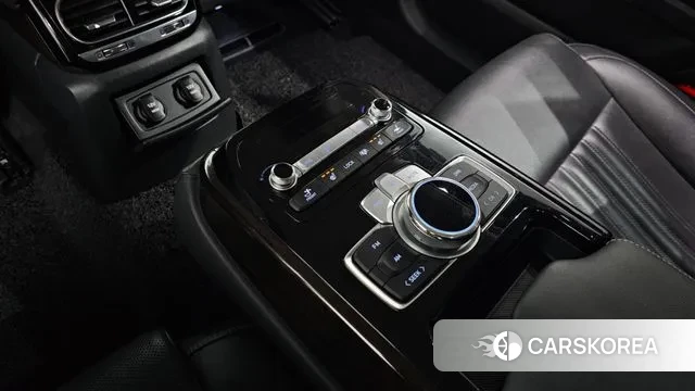 Genesis G90 id 3598842 из Кореи 10