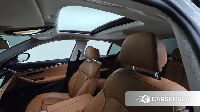 BMW 5 Series (G30) id 3551816 из Кореи 10