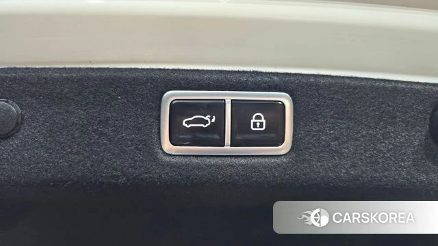 Hyundai Grandeur Hybrid (GN7) id 4540554 из Кореи 10