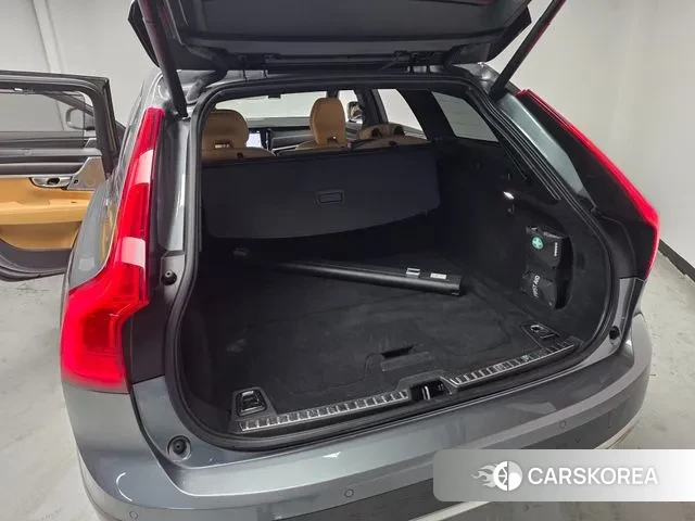 Volvo V90 Cross-Country id 3753645 из Кореи 10