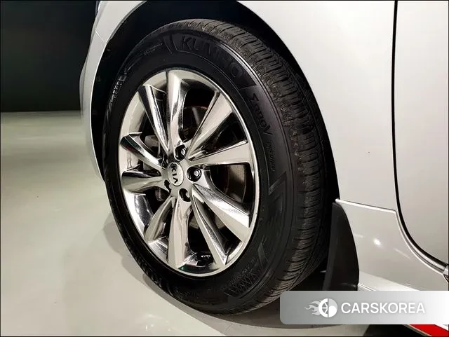 Kia The New Carnival id 3390979 из Кореи 10