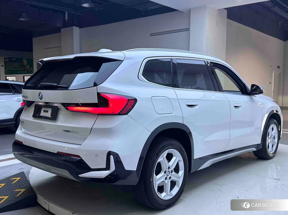 BMW X1 id 4498640 из Китая 10