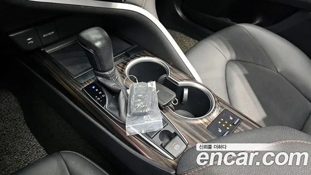 Toyota Camry (XV70) id 2612796 из Кореи 10