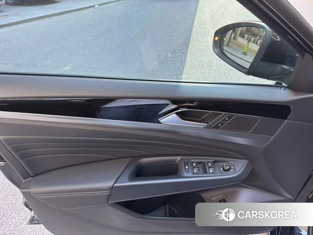 Volkswagen Passat id 4276152 из Китая 10