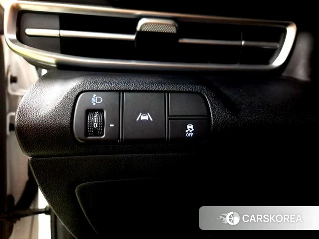 Hyundai Avante (CN7) id 4899674 из Кореи 10