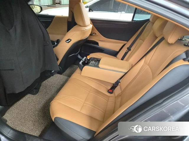 Lexus ES300h 7th generation id 4422714 из Кореи 10