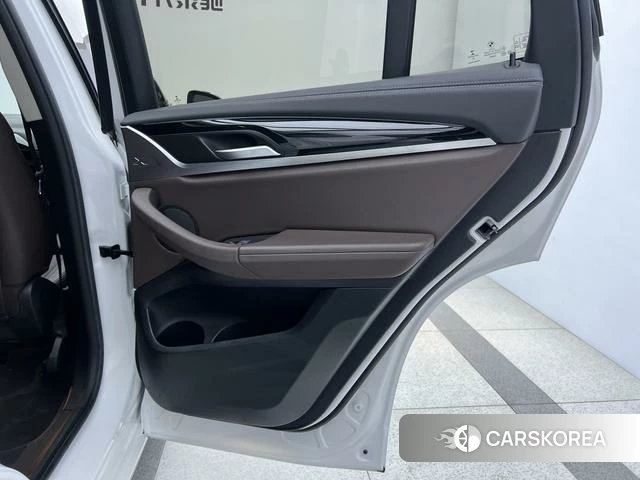 BMW X3 id 4208729 из Китая 10