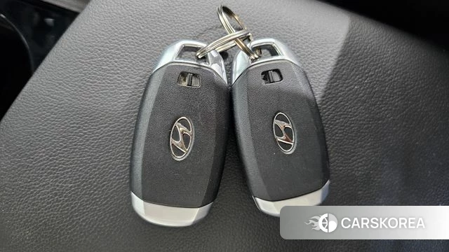 Hyundai Avante Hybrid (CN7) id 4917138 из Кореи 10