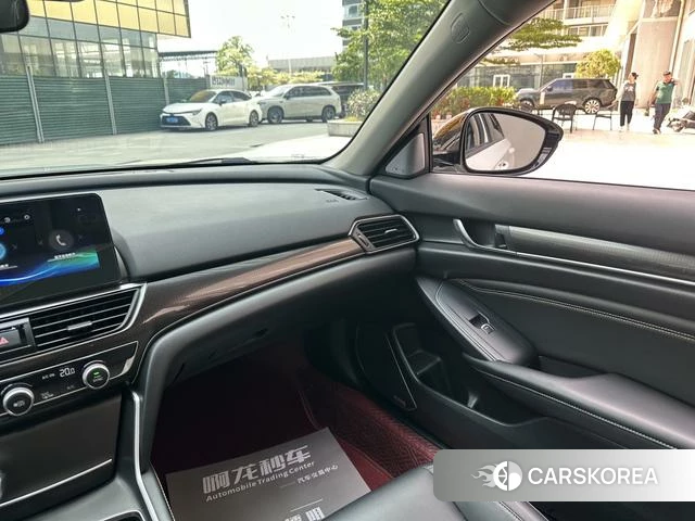 Honda Accord id 4273945 из Китая 10