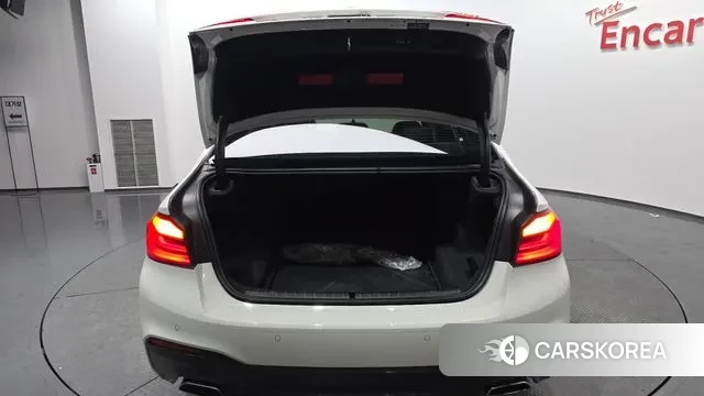 BMW 5 Series (G30) id 3760929 из Кореи 10