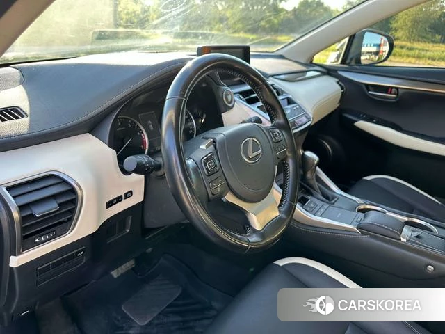 Lexus NX id 4291576 из Китая 10