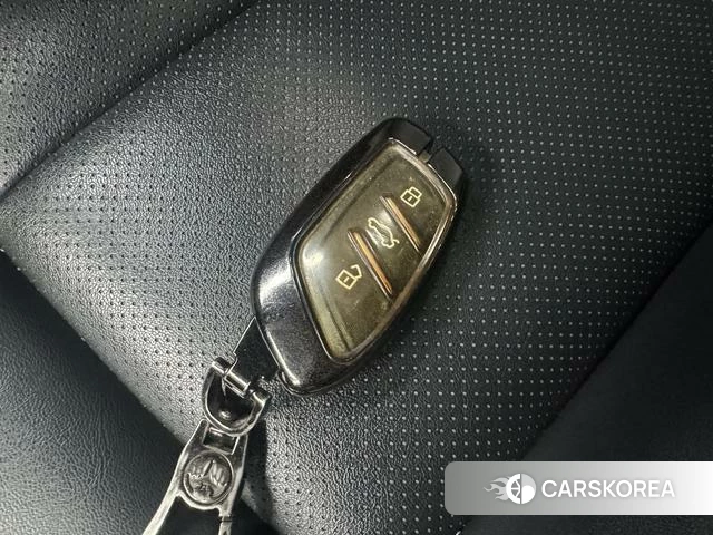 Roewe RX5 id 4229206 из Китая 10
