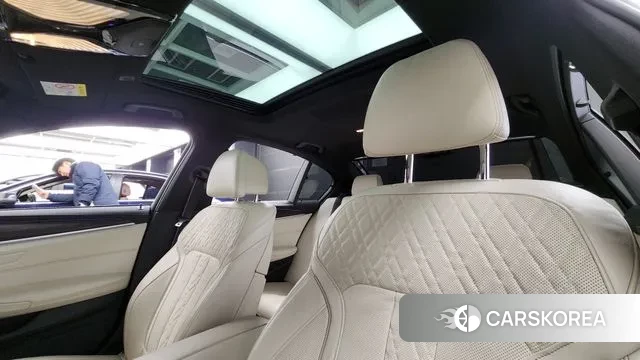 BMW 5 Series (G30) id 3598163 из Кореи 10