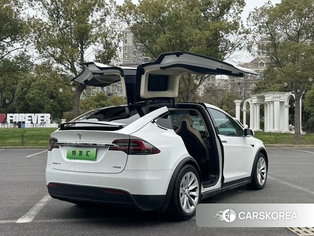 Tesla Model X id 4239014 из Китая 10