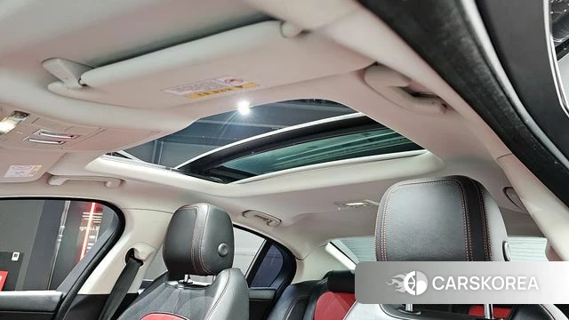 Jaguar XE id 3834795 из Кореи 10