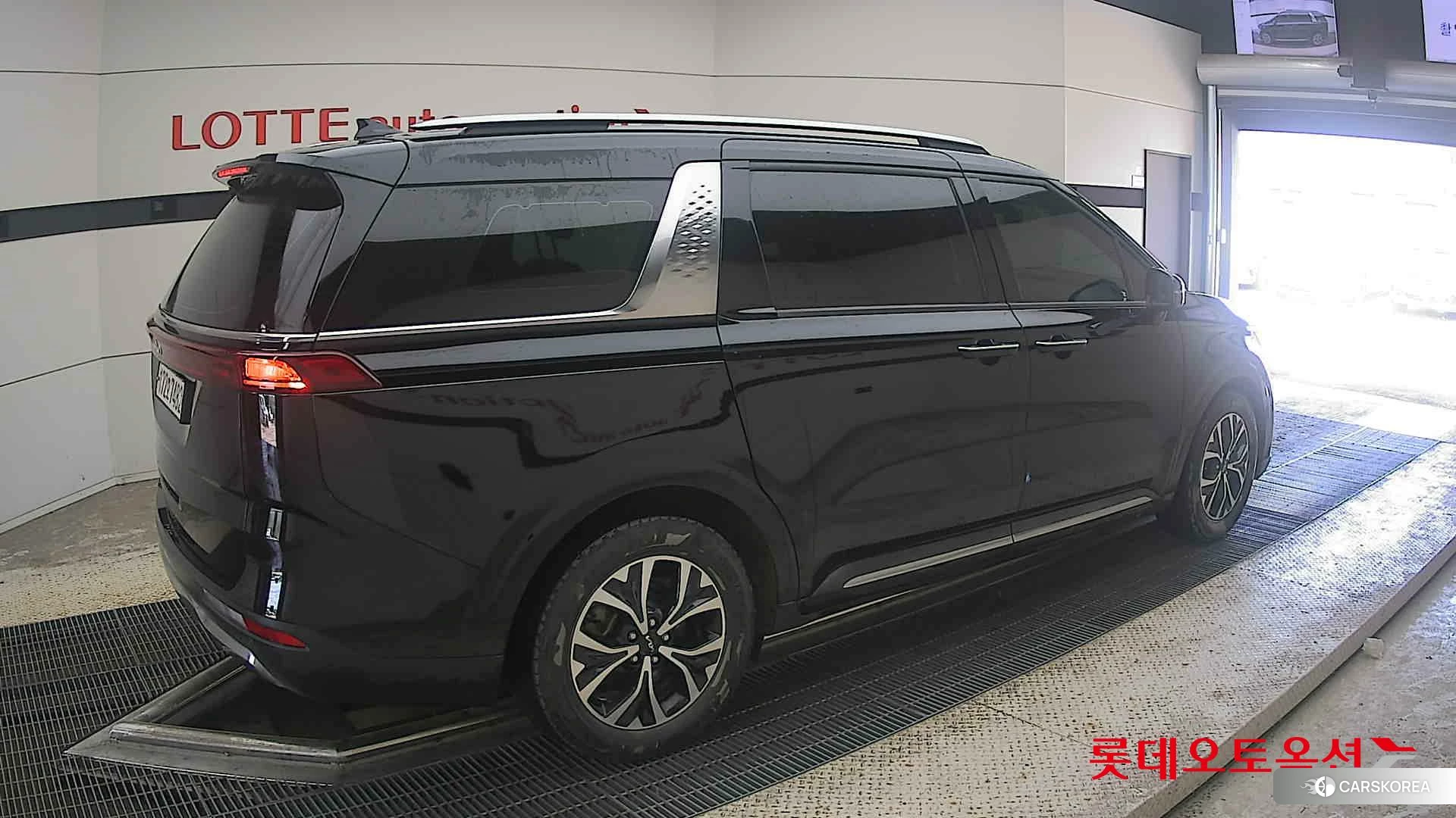 Kia Carnival id 4679373 из Кореи 10