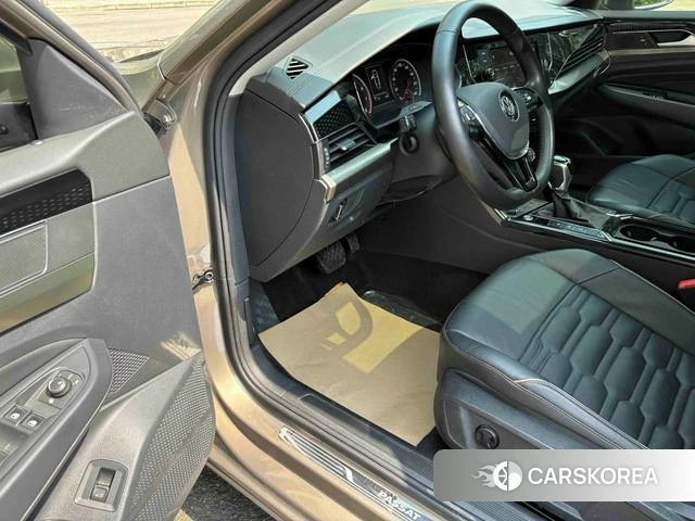 Volkswagen Passat id 4218194 из Китая 10