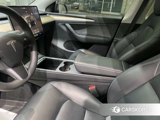 Tesla Model Y id 4182695 из Китая 10