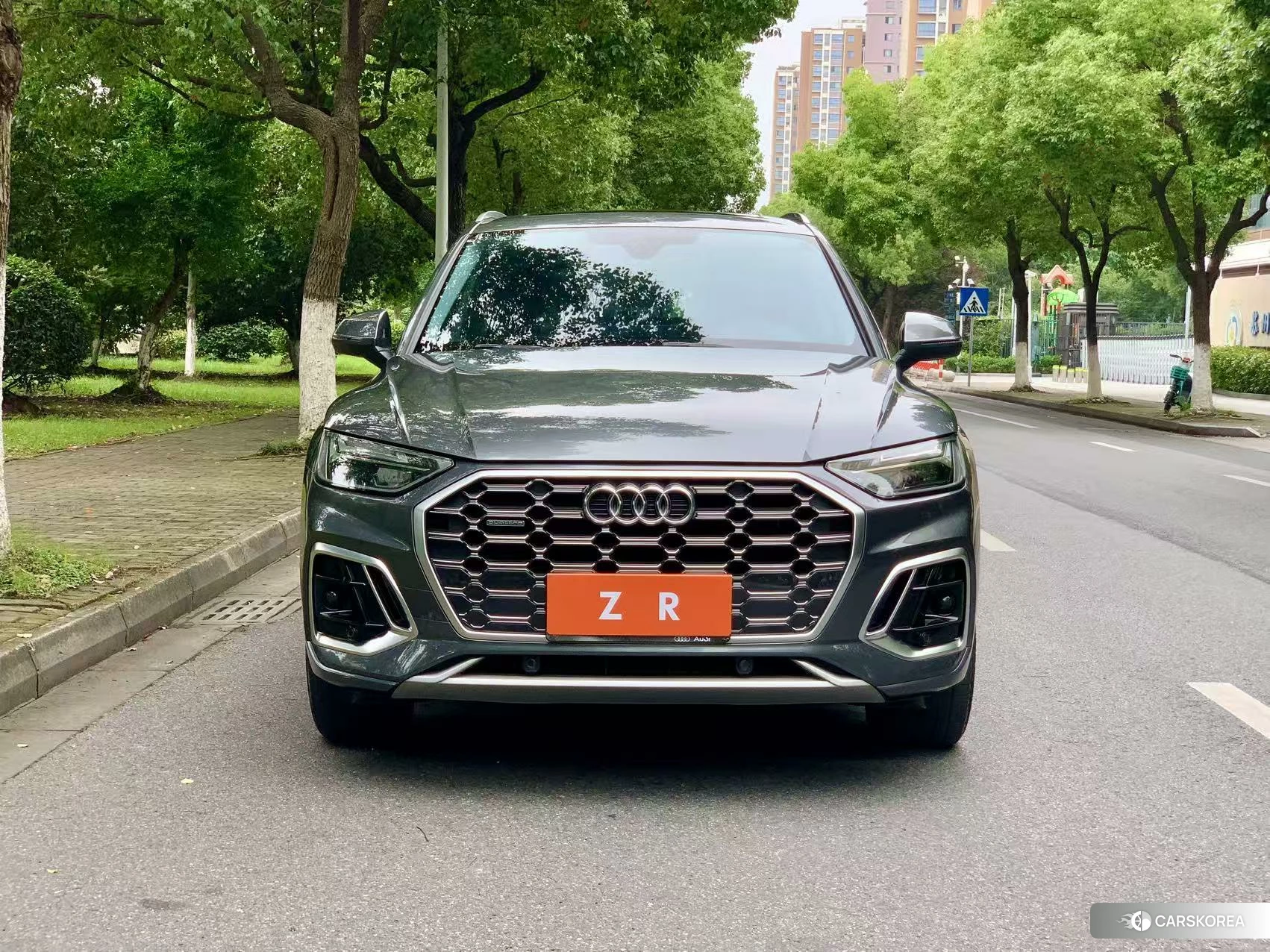 Audi Q5L id 4486360 из Китая 10