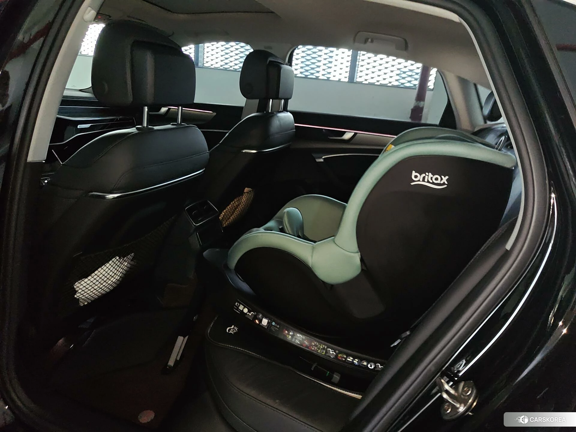 Audi A6L id 4453169 из Китая 10