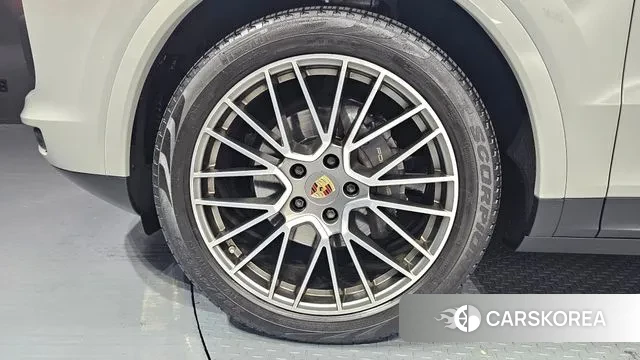 Porsche Cayenne (PO536) id 3630021 из Кореи 10