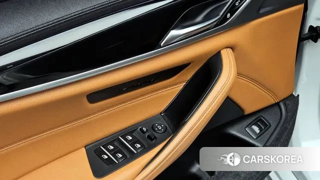 BMW 5 Series (G30) id 3380830 из Кореи 10