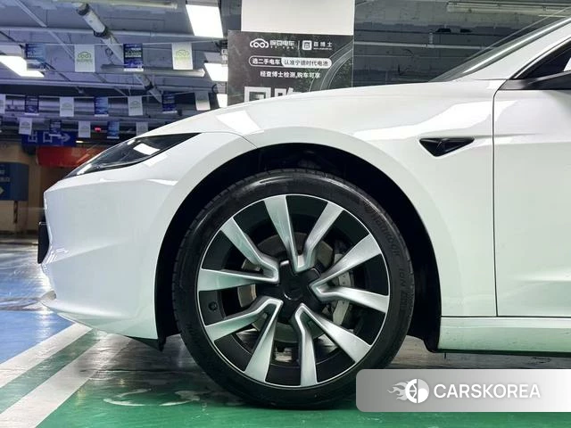 Tesla Model 3 id 4228444 из Китая 10
