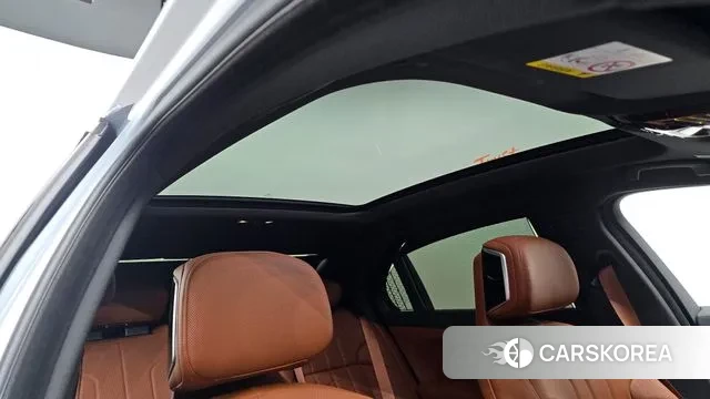 BMW 7 Series (G70) id 3585407 из Кореи 10