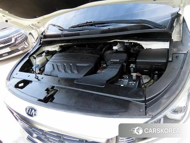 Kia The New Carnival id 4448042 из Кореи 10