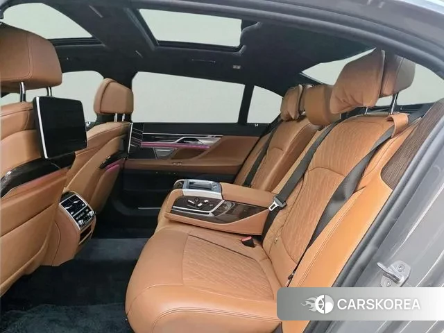 BMW 7 Series (G11) id 3499390 из Кореи 10