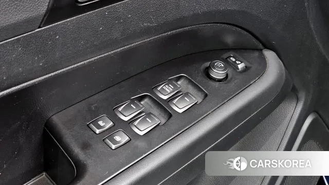 Ssangyong Rexton Sports id 2571950 из Кореи 10