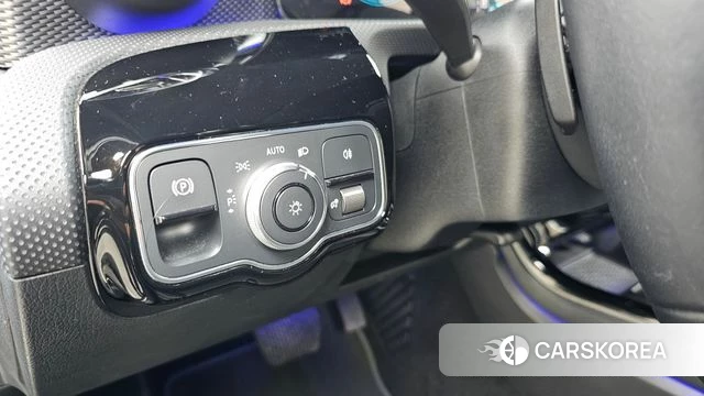Mercedes-Benz A-Class W177 id 4657262 из Кореи 10