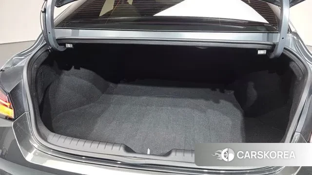 Hyundai Avante Hybrid (CN7) id 3787889 из Кореи 10