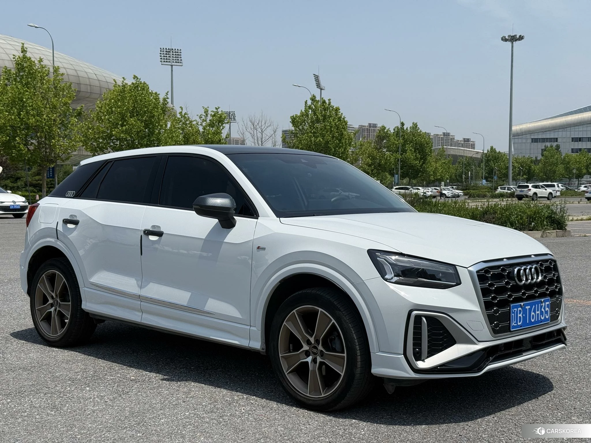 Audi Q2L id 4419139 из Китая 10
