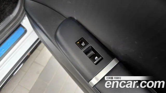 Hyundai Grandeur Hybrid (GN7) id 2920263 из Кореи 10