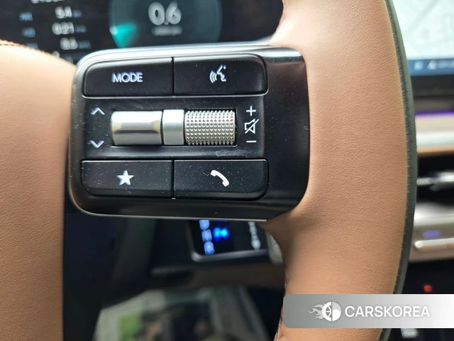 Hyundai Grandeur (GN7) id 4230120 из Кореи 10