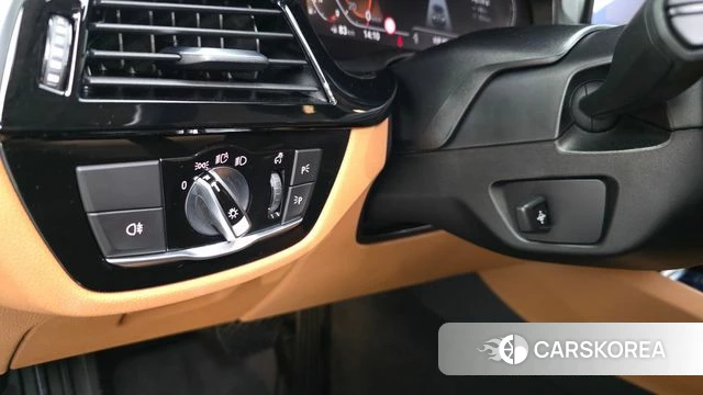 BMW 5 Series (G30) id 4401808 из Кореи 10