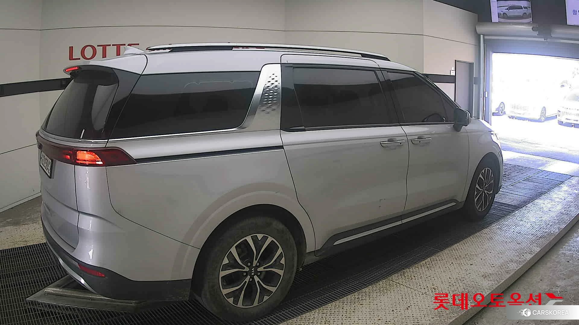 Kia Carnival id 4909317 из Кореи 10