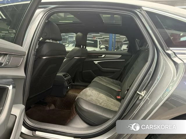 Audi A6L id 4275931 из Китая 10
