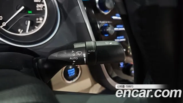 Toyota Camry (XV70) id 2917910 из Кореи 10