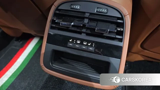 Maserati Quattroporte id 2970795 из Кореи 10