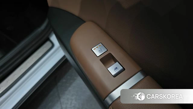 Hyundai Grandeur (GN7) id 3891852 из Кореи 10