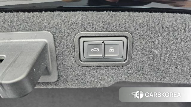 Audi A8 (D5) id 4580699 из Кореи 10