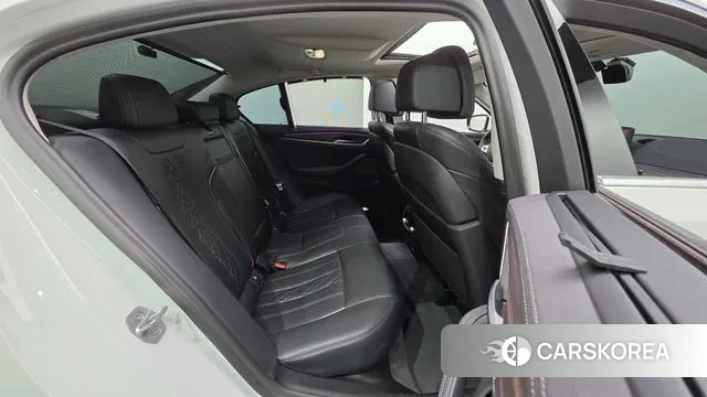 BMW 5 Series (G30) id 3437650 из Кореи 10