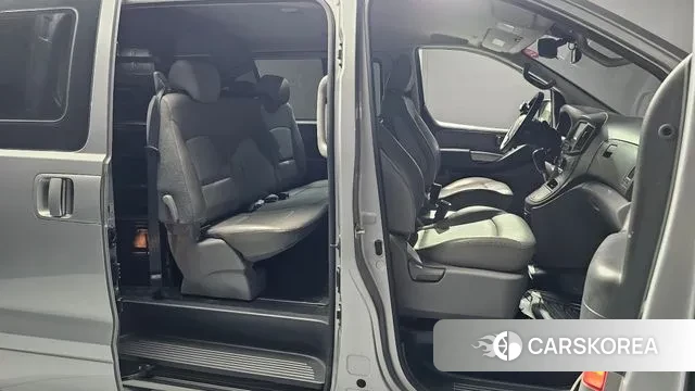 Hyundai The New Grand Starex id 3071661 из Кореи 10