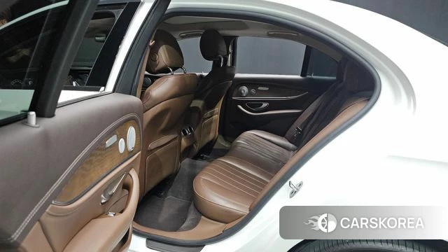 Mercedes-Benz E-Class W213 id 4689011 из Кореи 10