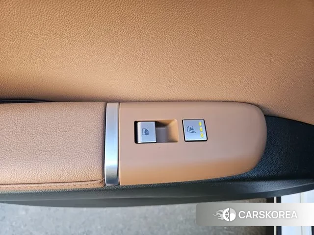 Hyundai Grandeur Hybrid (GN7) id 3565982 из Кореи 10